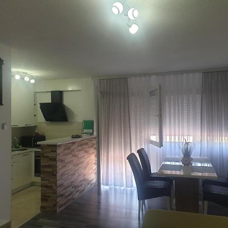Apartman Medo Lägenhet Korenica Exteriör bild