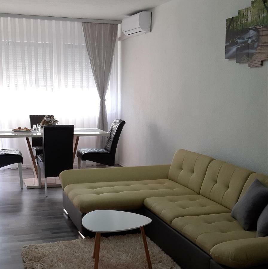Apartman Medo Lägenhet Korenica Exteriör bild