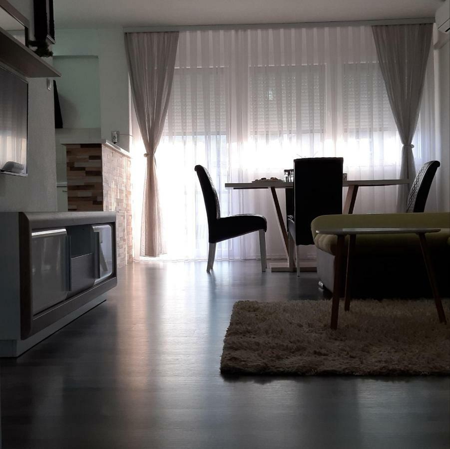 Apartman Medo Lägenhet Korenica Exteriör bild